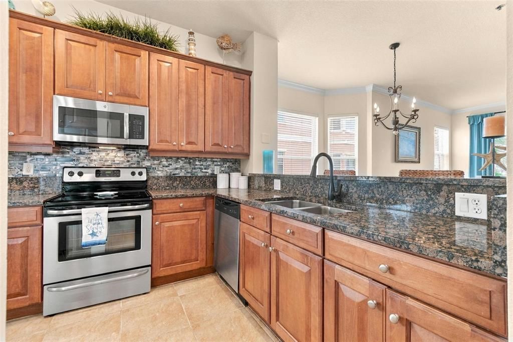 For Sale: $419,000 (3 beds, 2 baths, 1696 Square Feet)