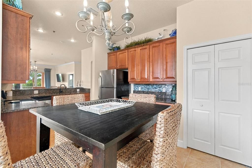 For Sale: $419,000 (3 beds, 2 baths, 1696 Square Feet)