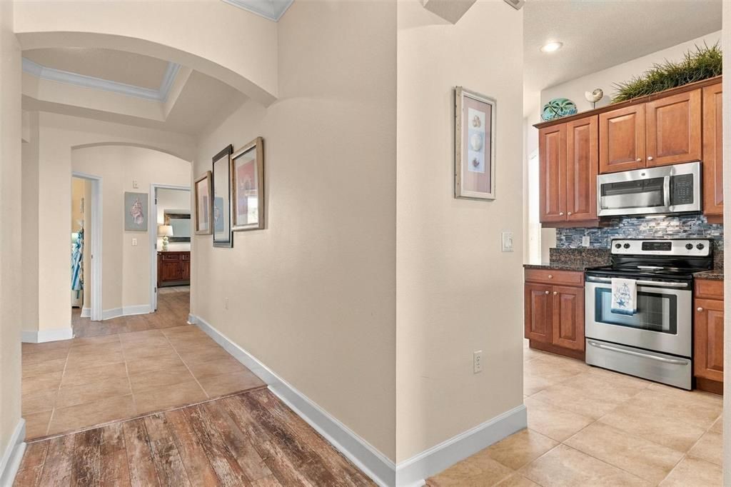 For Sale: $419,000 (3 beds, 2 baths, 1696 Square Feet)