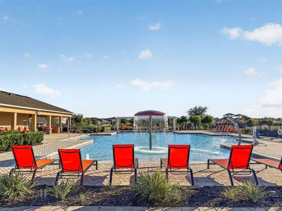 For Sale: $295,000 (3 beds, 2 baths, 1625 Square Feet)