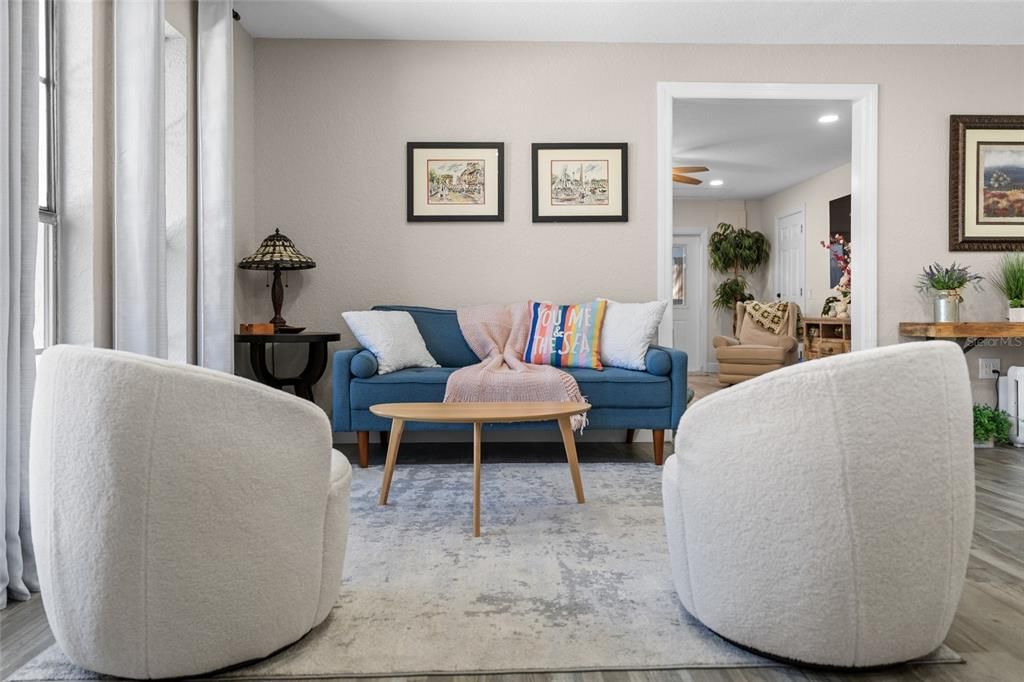 En Venta: $430,000 (3 camas, 2 baños, 1607 Pies cuadrados)