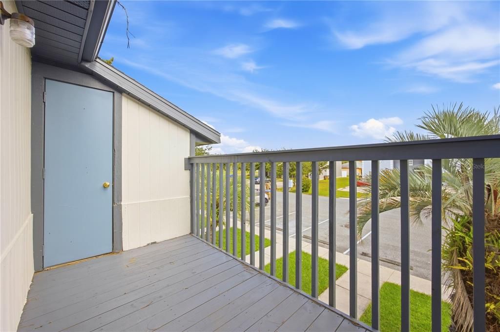 For Rent: $1,650 (3 beds, 2 baths, 1088 Square Feet)