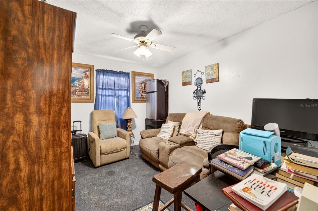 For Sale: $199,000 (3 beds, 1 baths, 1416 Square Feet)