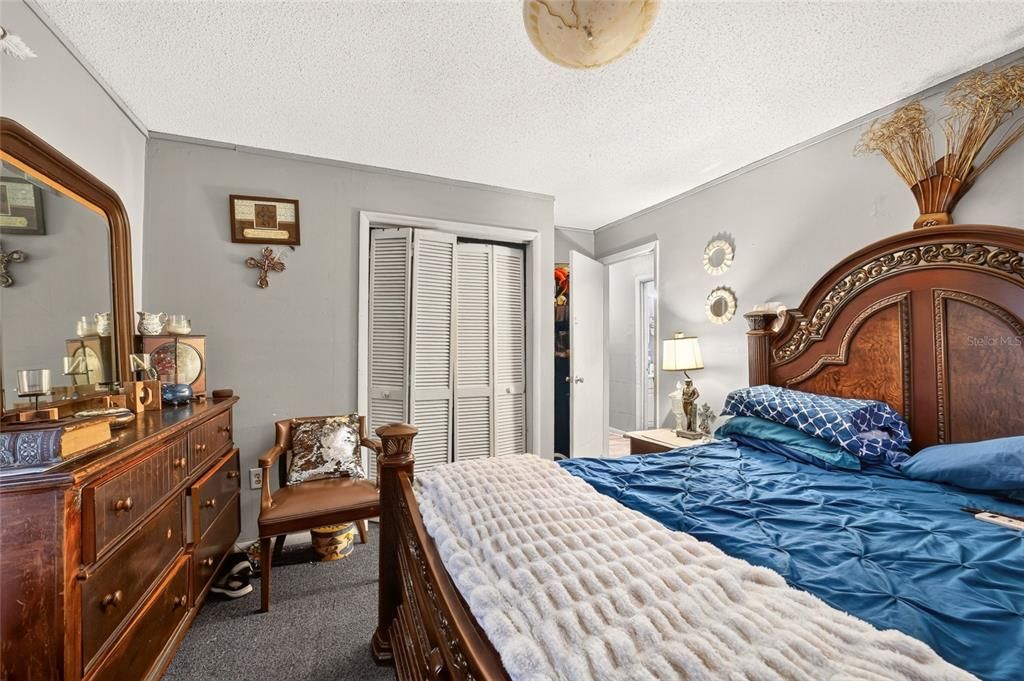 For Sale: $199,000 (3 beds, 1 baths, 1416 Square Feet)