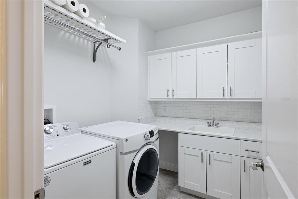 For Sale: $419,000 (3 beds, 2 baths, 1854 Square Feet)