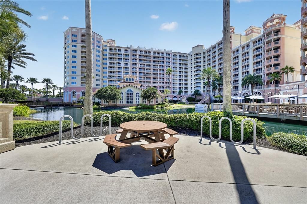 For Sale: $1,200,000 (3 beds, 3 baths, 2588 Square Feet)