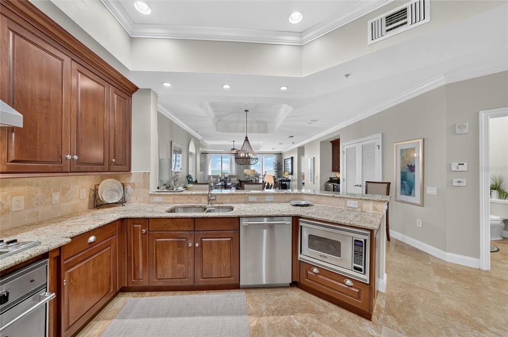 For Sale: $1,200,000 (3 beds, 3 baths, 2588 Square Feet)