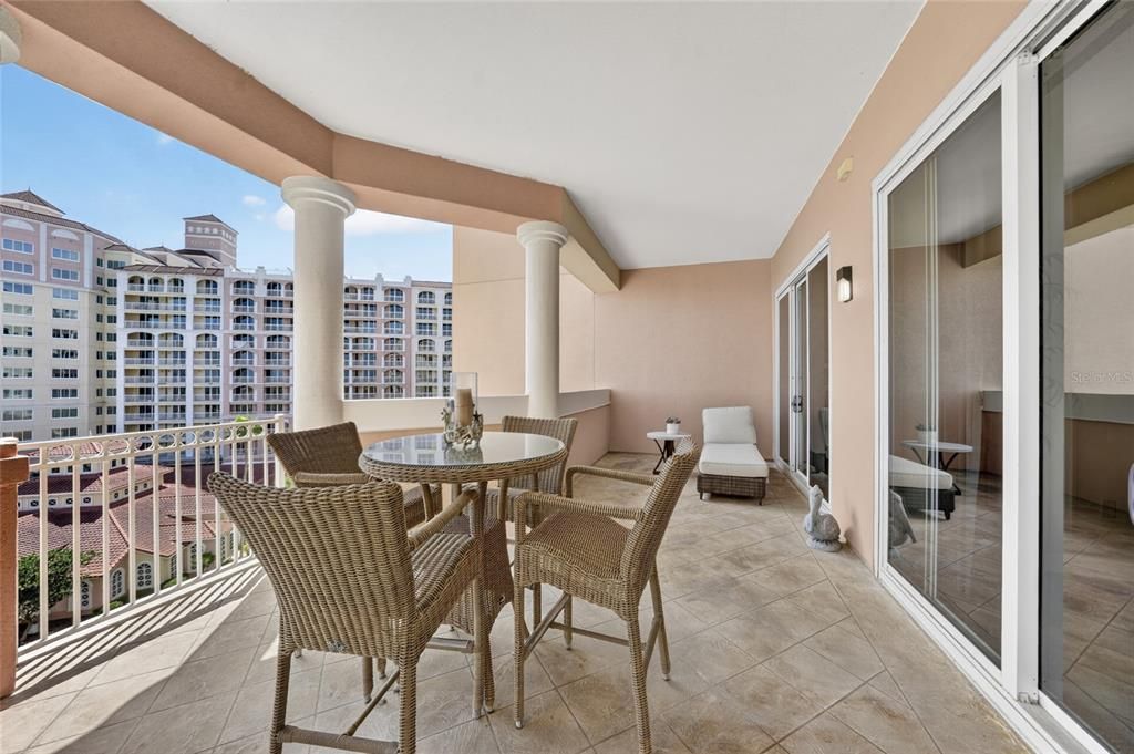 For Sale: $1,200,000 (3 beds, 3 baths, 2588 Square Feet)