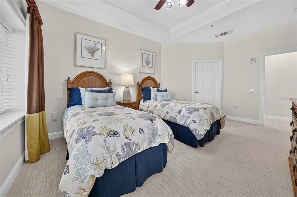 For Sale: $1,200,000 (3 beds, 3 baths, 2588 Square Feet)