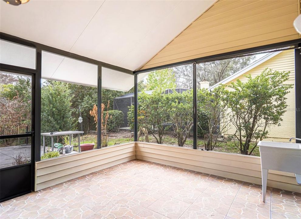 For Sale: $435,000 (4 beds, 3 baths, 2238 Square Feet)