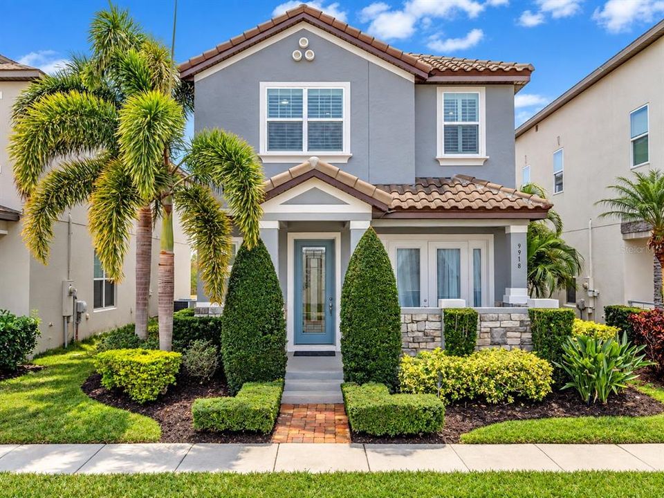 For Sale: $550,000 (3 beds, 2 baths, 1892 Square Feet)