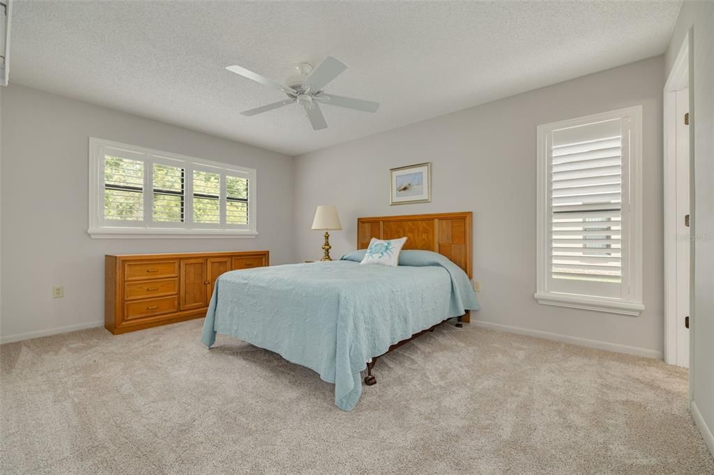 For Sale: $245,000 (2 beds, 2 baths, 1200 Square Feet)