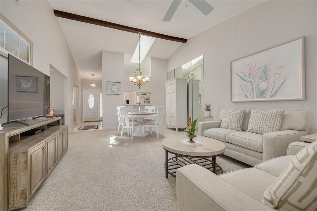 For Sale: $245,000 (2 beds, 2 baths, 1200 Square Feet)