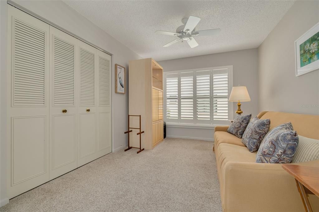 For Sale: $245,000 (2 beds, 2 baths, 1200 Square Feet)