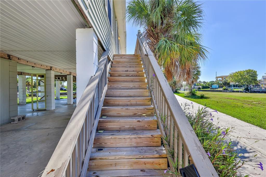 For Sale: $499,000 (3 beds, 1 baths, 1056 Square Feet)
