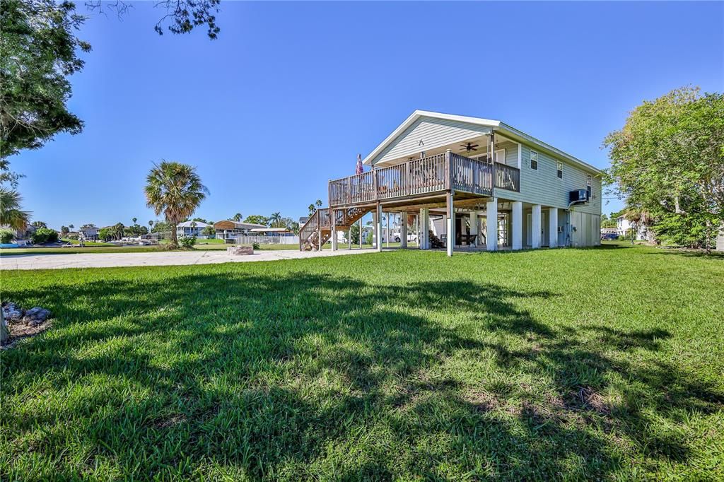 For Sale: $499,000 (3 beds, 1 baths, 1056 Square Feet)