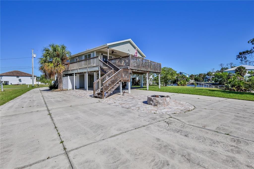 For Sale: $499,000 (3 beds, 1 baths, 1056 Square Feet)