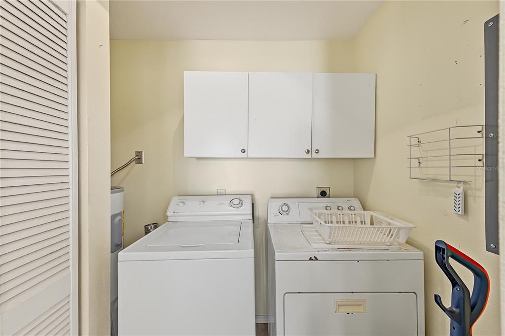 For Sale: $499,000 (3 beds, 1 baths, 1056 Square Feet)
