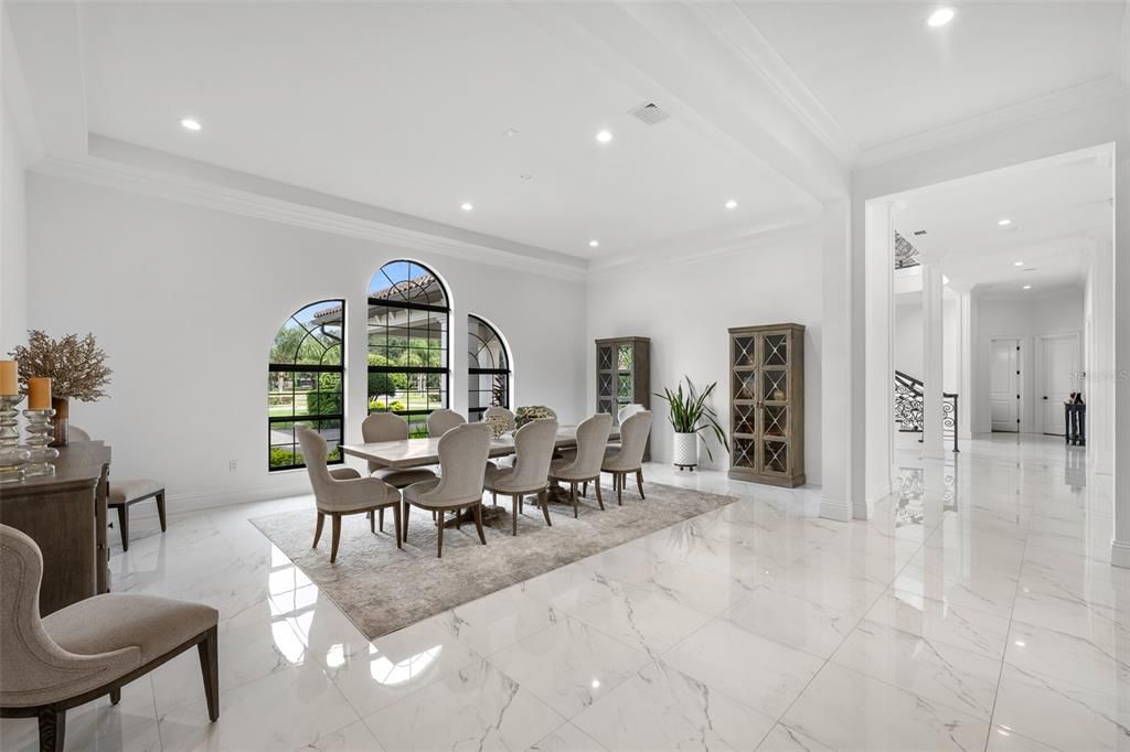 For Sale: $6,895,000 (6 beds, 6 baths, 9474 Square Feet)