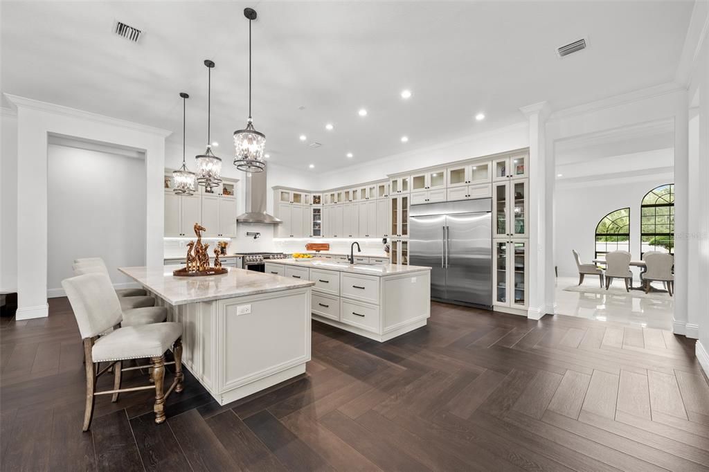 For Sale: $6,895,000 (6 beds, 6 baths, 9474 Square Feet)