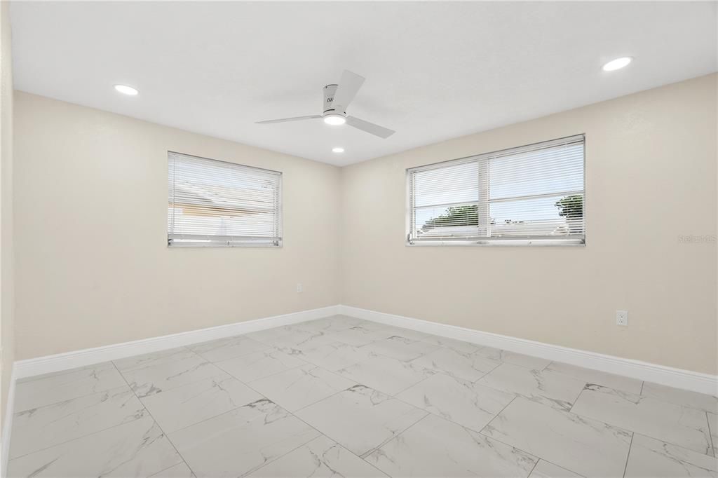 En Venta: $289,900 (3 camas, 2 baños, 1280 Pies cuadrados)