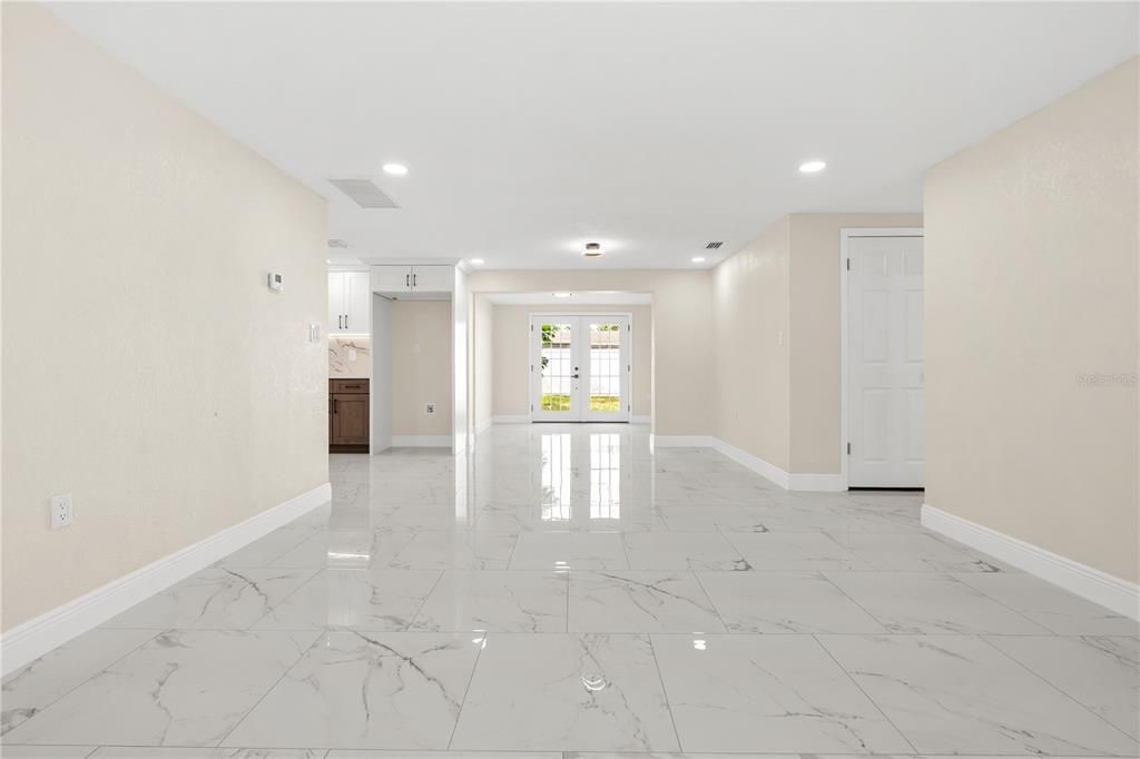 En Venta: $289,900 (3 camas, 2 baños, 1280 Pies cuadrados)