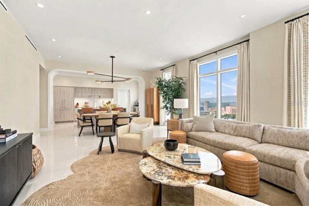 En Venta: $2,299,000 (3 camas, 3 baños, 2156 Pies cuadrados)