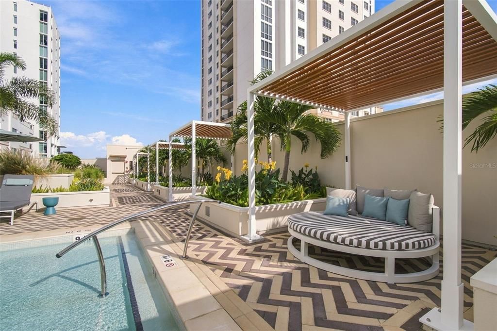 En Venta: $2,299,000 (3 camas, 3 baños, 2156 Pies cuadrados)