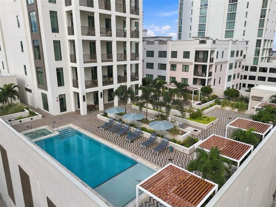 En Venta: $2,299,000 (3 camas, 3 baños, 2156 Pies cuadrados)