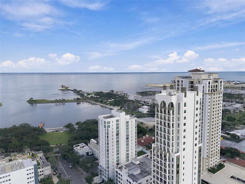 En Venta: $2,299,000 (3 camas, 3 baños, 2156 Pies cuadrados)