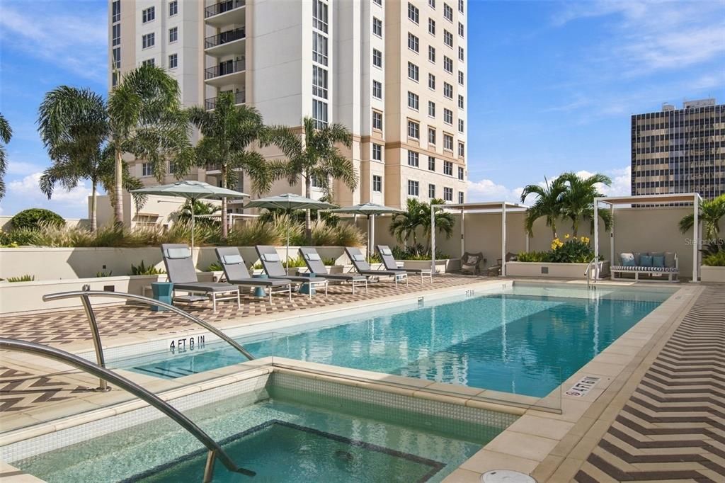 En Venta: $2,299,000 (3 camas, 3 baños, 2156 Pies cuadrados)