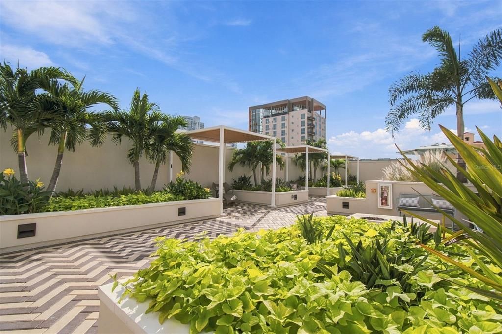 En Venta: $2,299,000 (3 camas, 3 baños, 2156 Pies cuadrados)