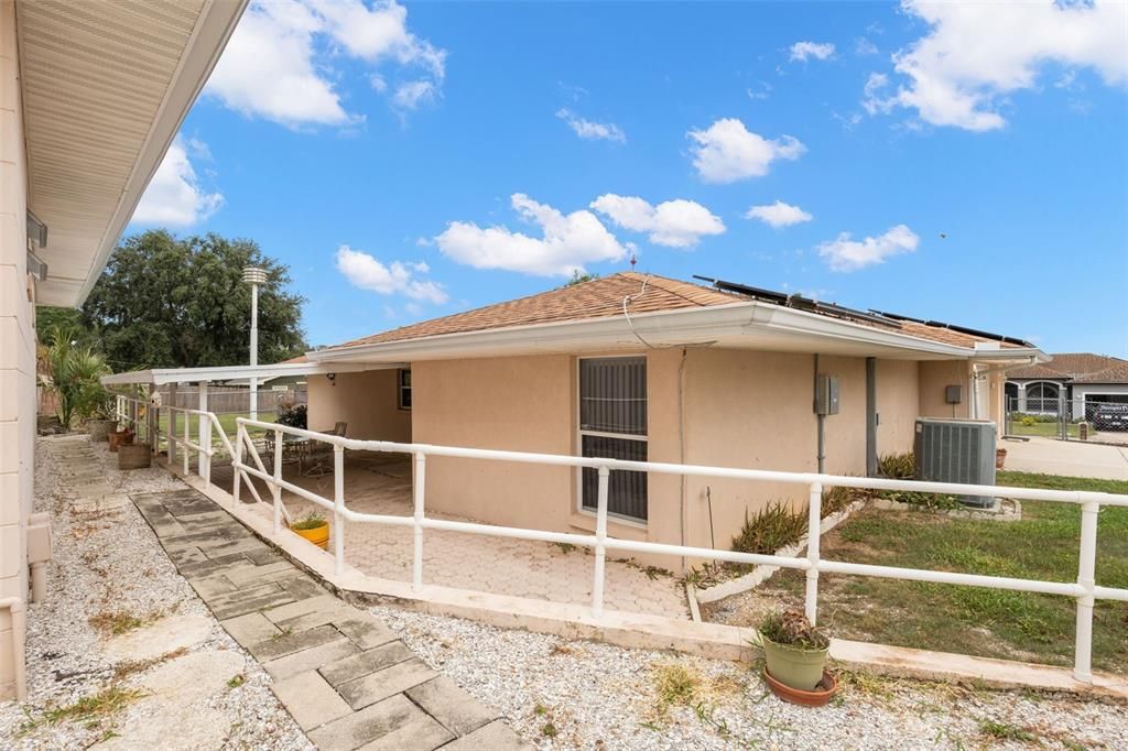 En Venta: $299,900 (3 camas, 2 baños, 1713 Pies cuadrados)