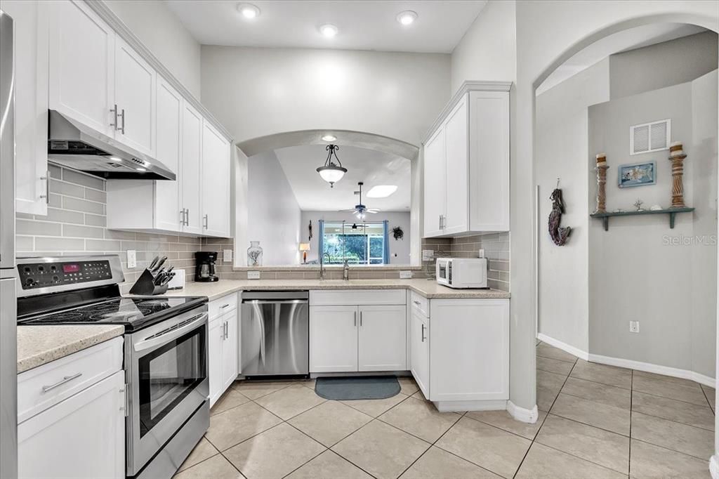 For Sale: $249,900 (3 beds, 2 baths, 1765 Square Feet)