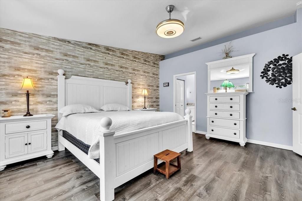 For Sale: $249,900 (3 beds, 2 baths, 1765 Square Feet)