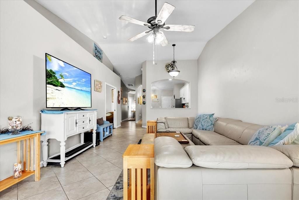 For Sale: $249,900 (3 beds, 2 baths, 1765 Square Feet)