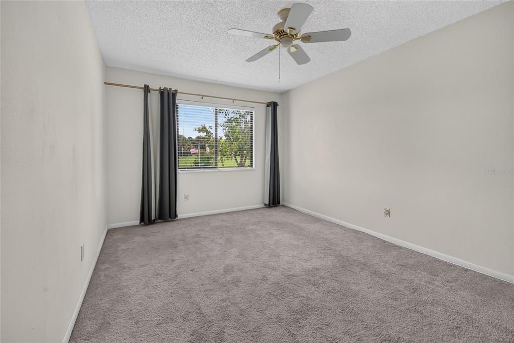 For Sale: $119,000 (2 beds, 1 baths, 1027 Square Feet)