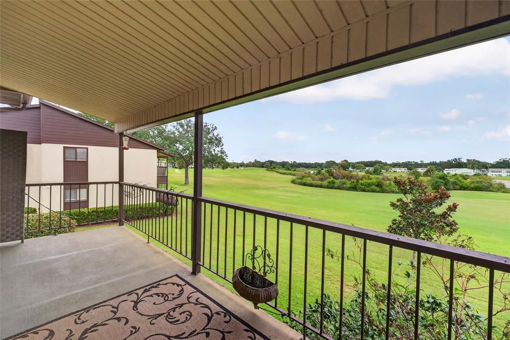 For Sale: $119,000 (2 beds, 1 baths, 1027 Square Feet)