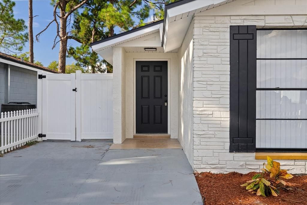 For Sale: $394,900 (4 beds, 2 baths, 1173 Square Feet)