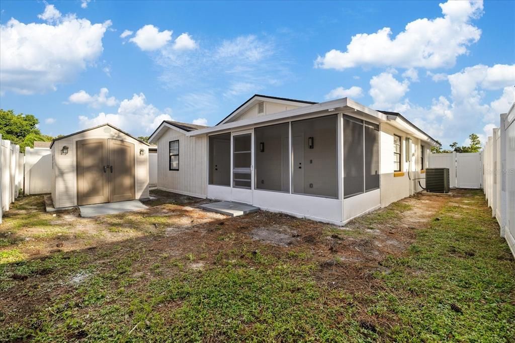 For Sale: $394,900 (4 beds, 2 baths, 1173 Square Feet)