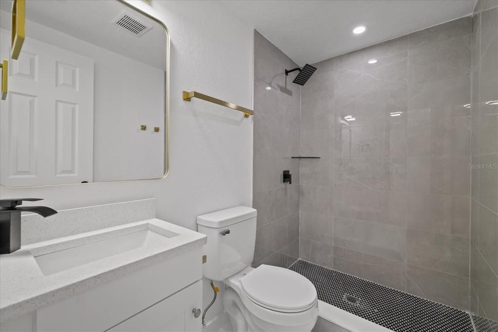 For Sale: $394,900 (4 beds, 2 baths, 1173 Square Feet)
