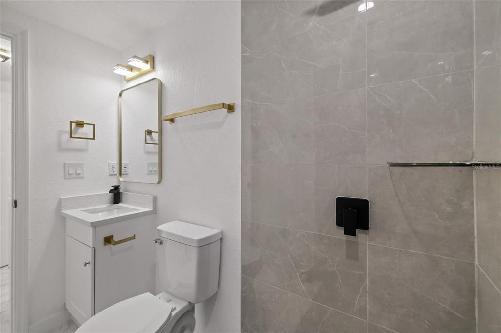 For Sale: $394,900 (4 beds, 2 baths, 1173 Square Feet)