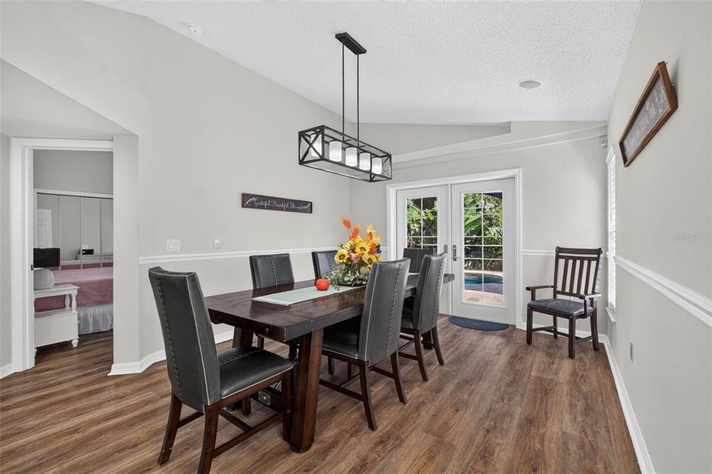 Active With Contract: $385,000 (3 beds, 2 baths, 1628 Square Feet)