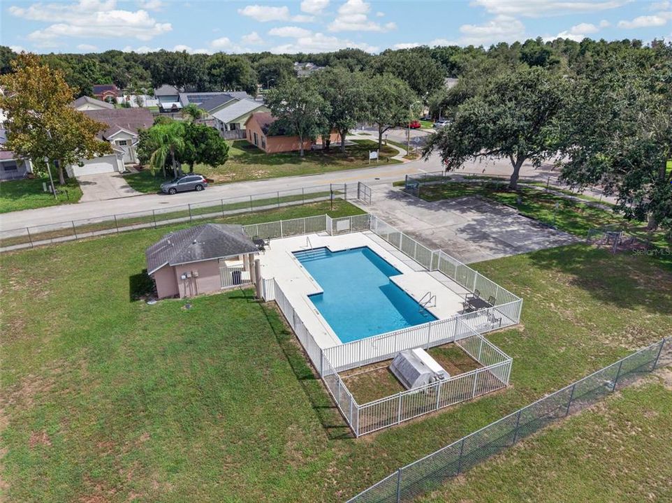 Active With Contract: $385,000 (3 beds, 2 baths, 1628 Square Feet)