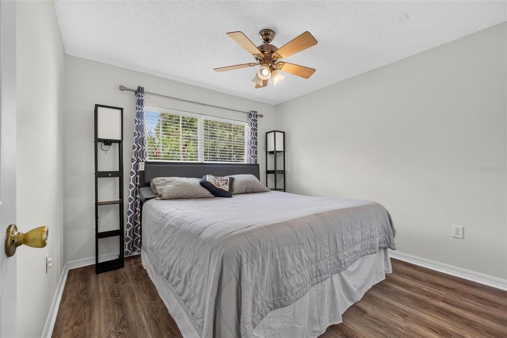 Active With Contract: $385,000 (3 beds, 2 baths, 1628 Square Feet)