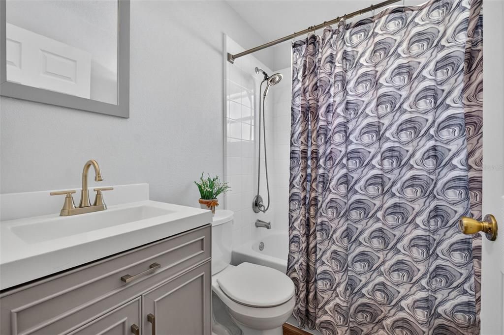 Active With Contract: $385,000 (3 beds, 2 baths, 1628 Square Feet)