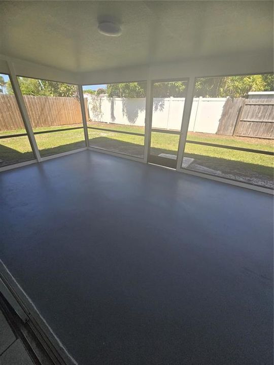 For Rent: $2,400 (2 beds, 1 baths, 1080 Square Feet)