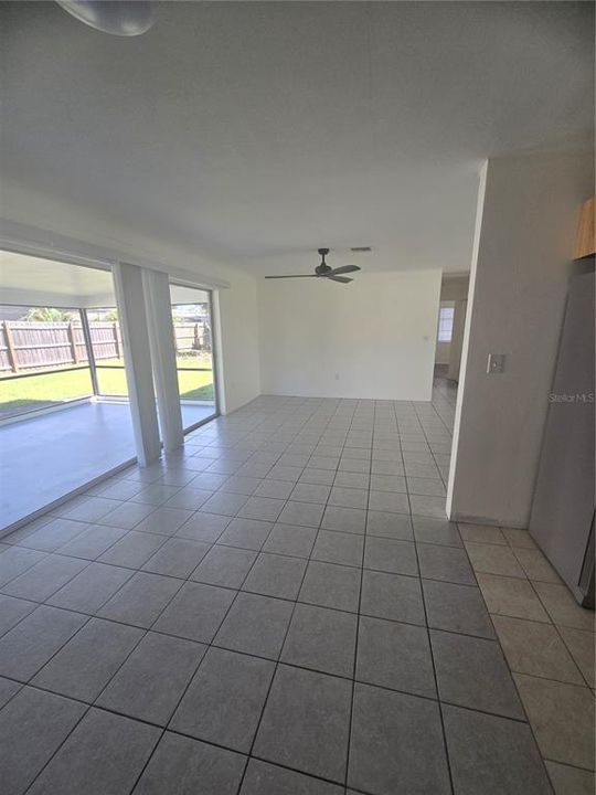 For Rent: $2,400 (2 beds, 1 baths, 1080 Square Feet)