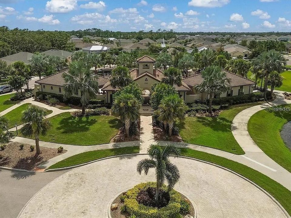 For Rent: $2,550 (3 beds, 2 baths, 1626 Square Feet)