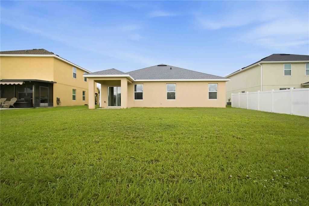 For Rent: $2,550 (3 beds, 2 baths, 1626 Square Feet)
